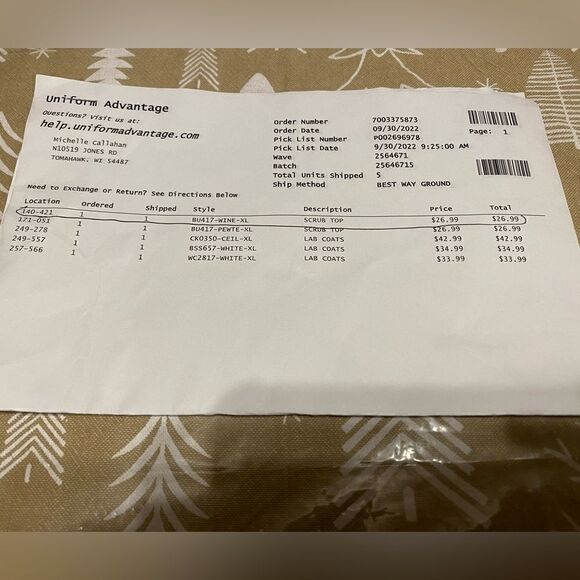 Easy Stretch short sleeved, hooded nursing uniform top, size XL. (S93) - Picture 5 of 5